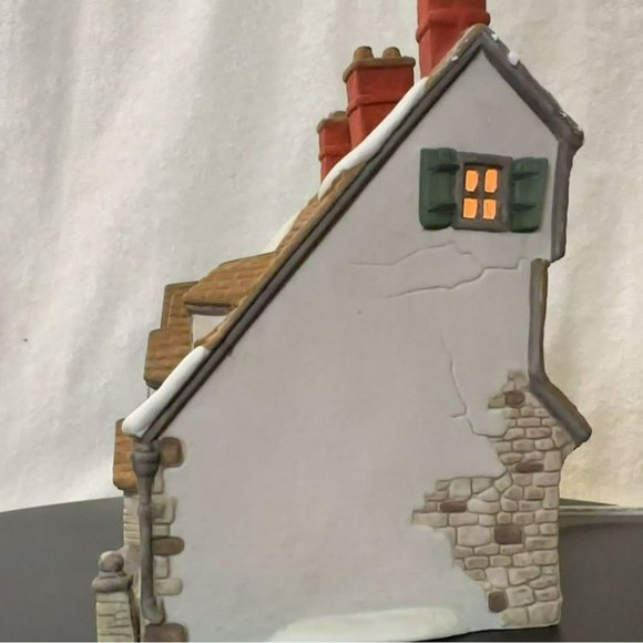Dept 56 Wackford Squeers Boarding School Dickens Village Lighted Building - 1988 - Picture 6 of 11